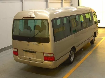Toyota COASTER