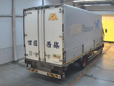 Mitsubishi FUSO FIGHTER