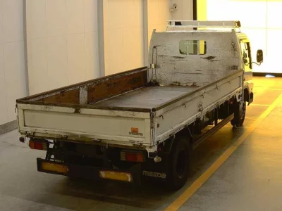 Mazda TITAN  с аукциона в Японии