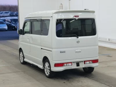 Nissan NV100 Clipper Rio