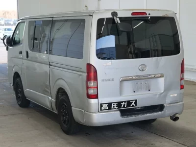 Toyota HIACE VAN  с аукциона в Японии
