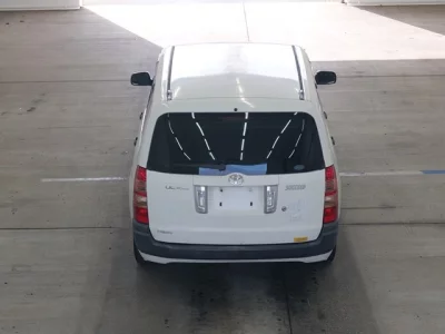 Toyota SUCCEED  с аукциона в Японии