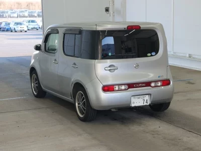 Nissan CUBE