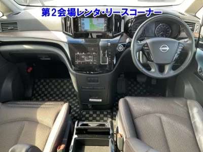 Nissan ELGRAND  с аукциона в Японии