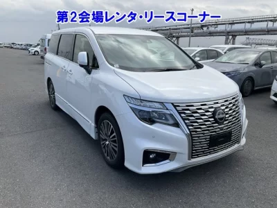 Nissan ELGRAND  с аукциона в Японии