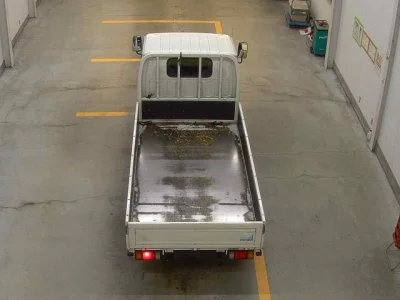 Mazda TITAN  с аукциона в Японии