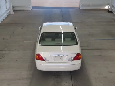 Toyota PRONARD  с аукциона в Японии