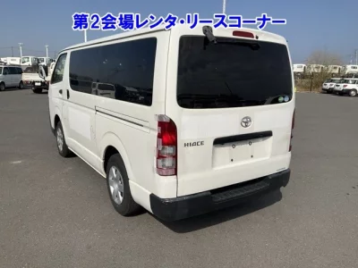 Toyota HiAce Van