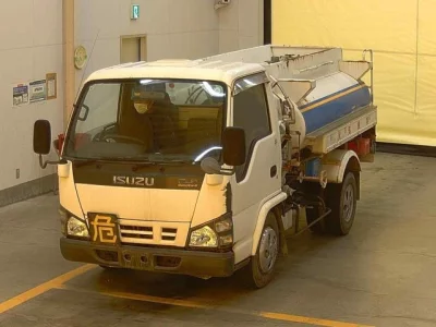 Isuzu ELF