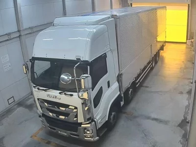Isuzu TRUCK  с аукциона в Японии