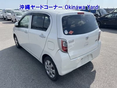 Toyota PIXIS EPOCH  с аукциона в Японии