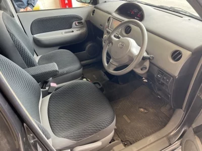 Toyota SIENTA  с аукциона в Японии