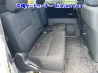 Toyota VOXY лот № 43066 оценка 3  с аукциона в Японии 7