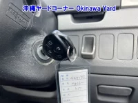 Toyota VOXY лот № 43066 оценка 3  с аукциона в Японии 4