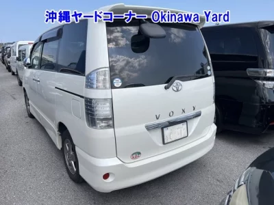 Toyota VOXY  с аукциона в Японии