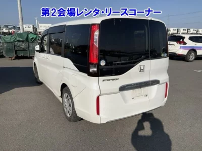 Honda STEP WAGON  с аукциона в Японии