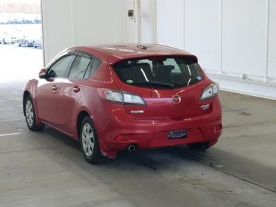 Mazda AXELA  с аукциона в Японии