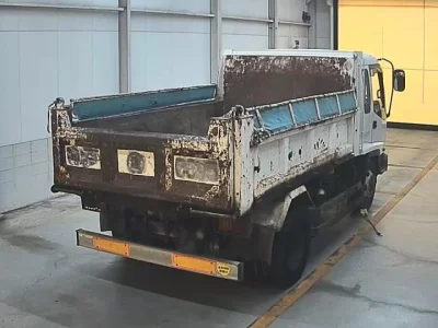 Isuzu Forward