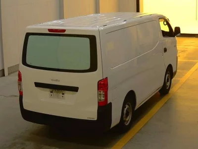 Isuzu COMO  с аукциона в Японии