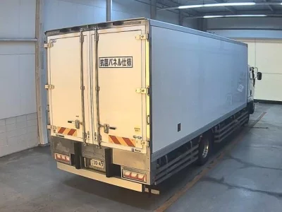 Isuzu Forward