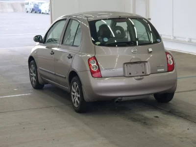Nissan MARCH  с аукциона в Японии