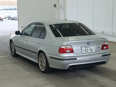 BMW 5-Series  с аукциона в Японии