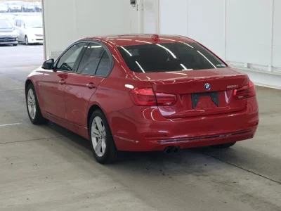 BMW 3-Series  с аукциона в Японии
