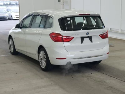 BMW 2-Series  с аукциона в Японии