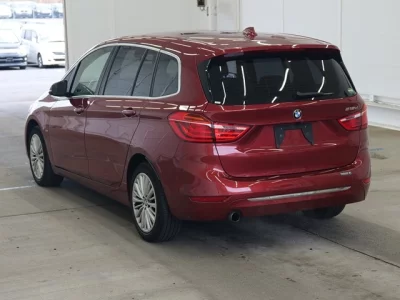 BMW 2-Series  с аукциона в Японии