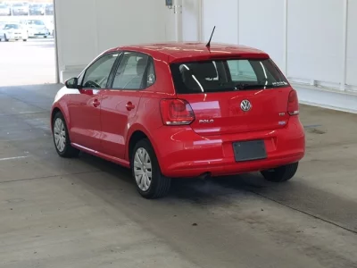 Volkswagen Polo  с аукциона в Японии