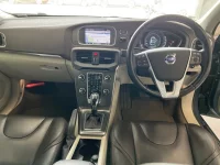 Volvo V40 лот № 2473 оценка 3  с аукциона в Японии 4