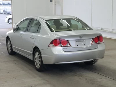 Honda CIVIC  с аукциона в Японии