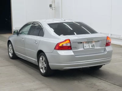 Volvo S80  с аукциона в Японии