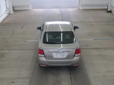 Toyota COROLLA AXIO  с аукциона в Японии
