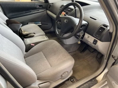 Toyota OPA  с аукциона в Японии