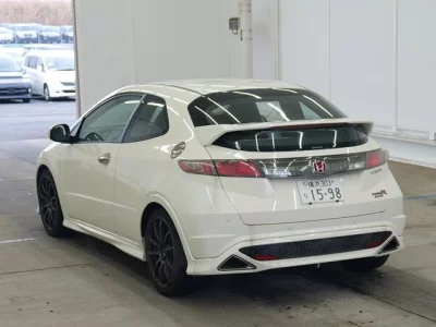 Honda CIVIC  с аукциона в Японии