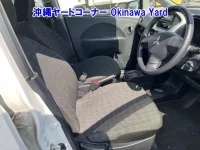 Mitsubishi I-MIEV лот № 43186 оценка 3  с аукциона в Японии 6