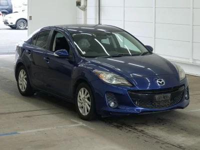 Mazda AXELA  с аукциона в Японии