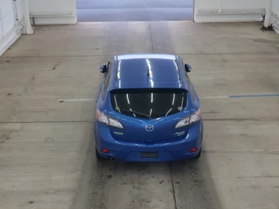 Mazda AXELA  с аукциона в Японии