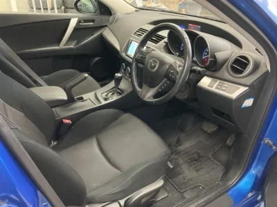 Mazda AXELA  с аукциона в Японии