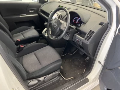 Mazda PREMACY  с аукциона в Японии