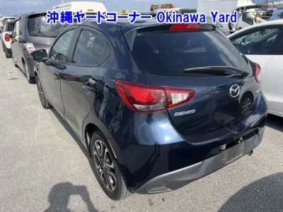 Mazda DEMIO  с аукциона в Японии