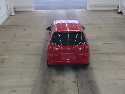 Mazda DEMIO  с аукциона в Японии