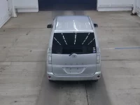 Toyota VOXY лот № 3078 оценка 3  с аукциона в Японии 2