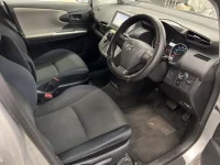 Toyota WISH лот № 3057 оценка 4  с аукциона в Японии 3