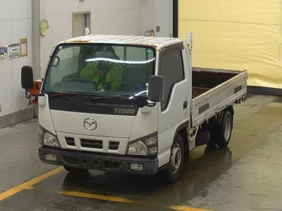 Mazda TITAN  с аукциона в Японии