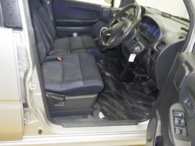 Daihatsu MOVE  с аукциона в Японии