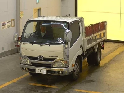 Hino DUTRO  с аукциона в Японии
