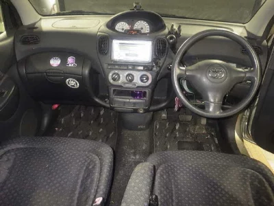 Toyota FUNCARGO  с аукциона в Японии