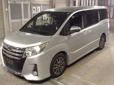 Toyota NOAH  с аукциона в Японии